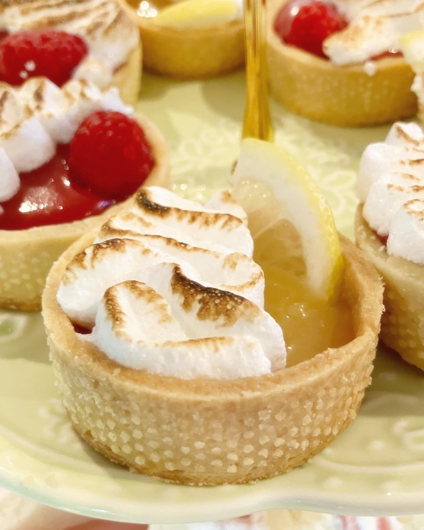 13256592-F37A-4D11-86D7-7D94B72C5553